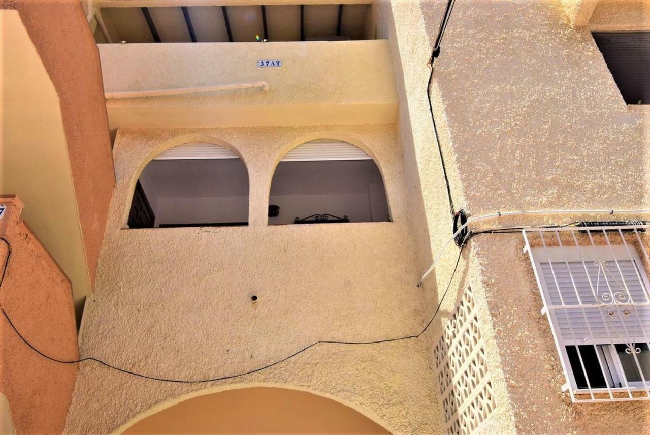 34 Retro Beach House - Alicante Real Estate 托雷维耶哈 外观 照片
