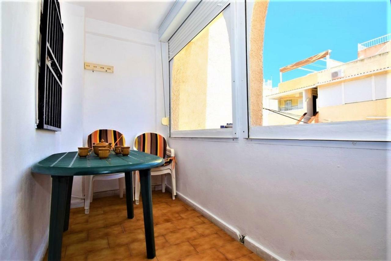 34 Retro Beach House - Alicante Real Estate 托雷维耶哈 外观 照片