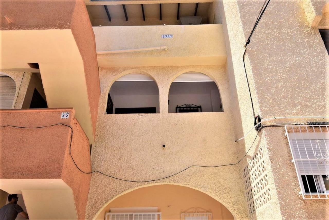34 Retro Beach House - Alicante Real Estate 托雷维耶哈 外观 照片